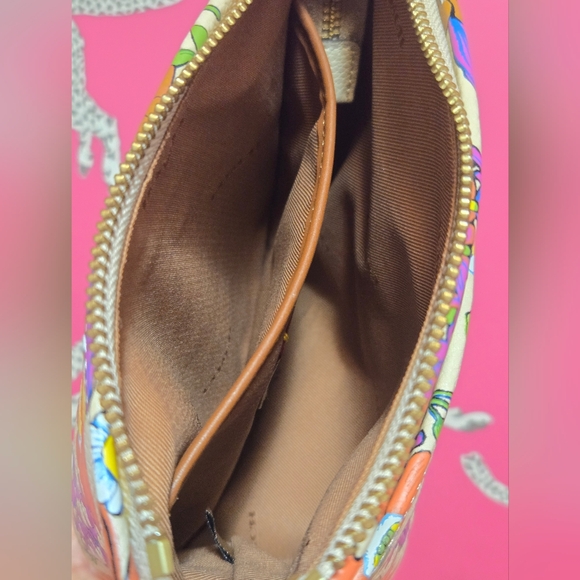 Coach Kitt Messenger Crossbody Bag EUC - Picture 13 of 15